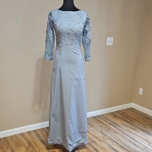 Elegant Blue Lace Evening Gown